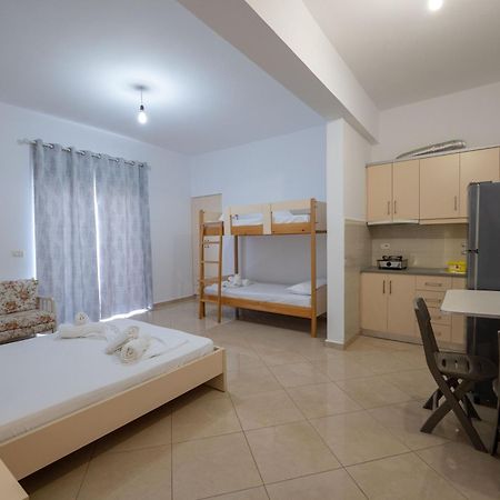 Vila Flamuri Σαράντα Εξωτερικό φωτογραφία